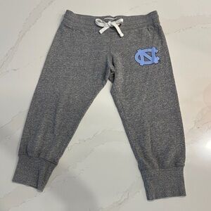 University of North Carolina Tar Heels, gray Capri joggers